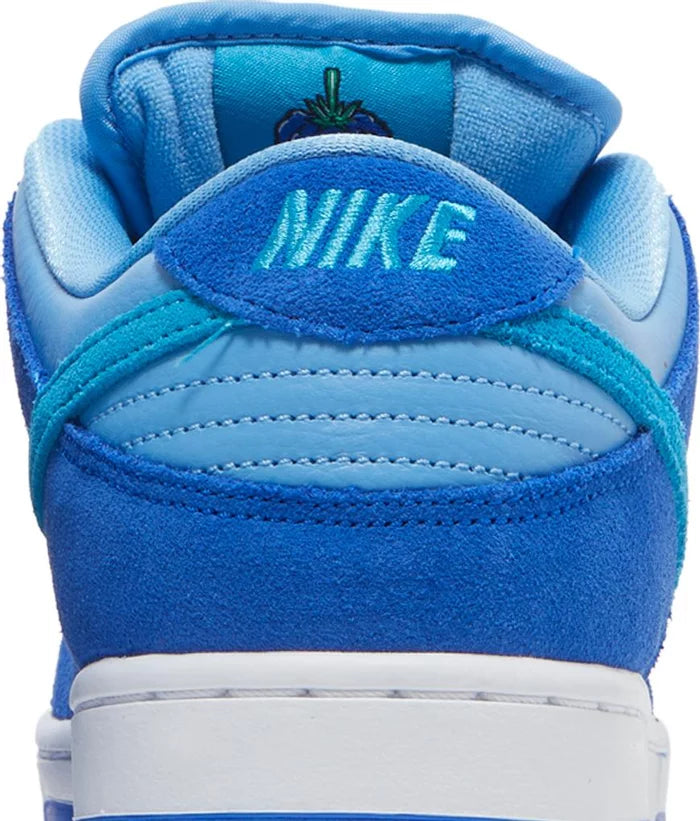 Nike Dunk Blue Raspberry SB